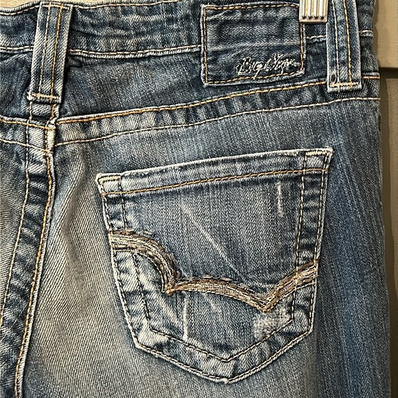 Big Star Maddie Low Rise Boot Cut Jeans Medium Wash Embroidered Western Size 27 - Picture 8 of 9